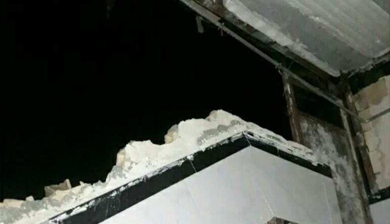 خسارات زلزله به منازل مسکونی ثلاث باباجانی + عکس